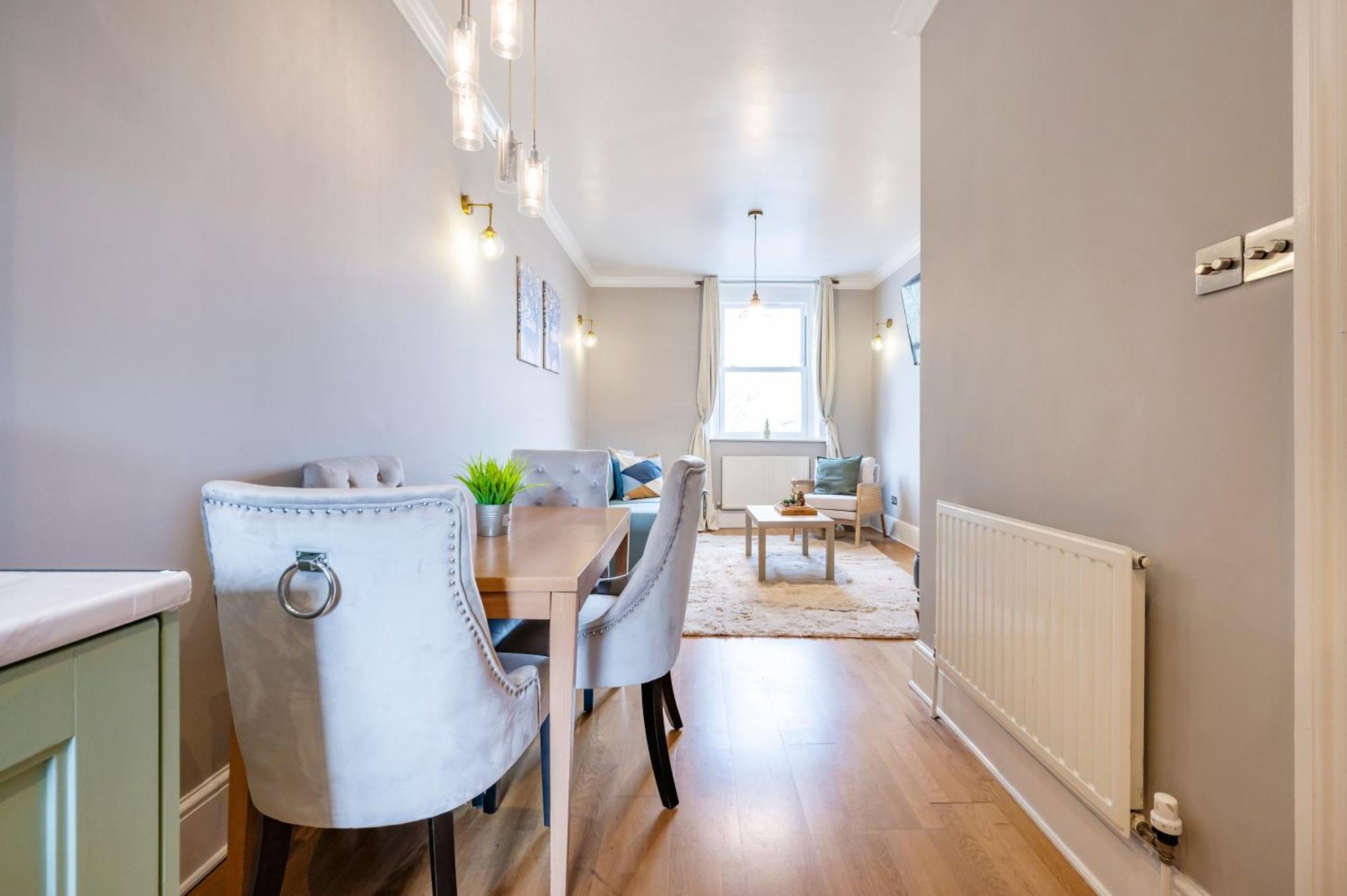 Large 1 Bedroom In Center Of London 3 Экстерьер фото