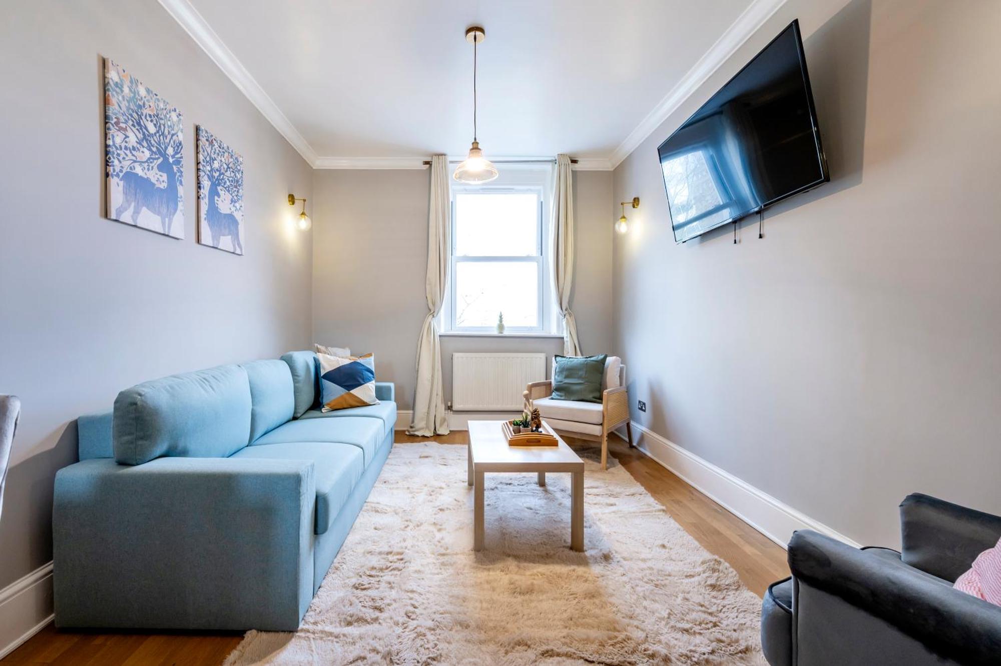 Large 1 Bedroom In Center Of London 3 Экстерьер фото