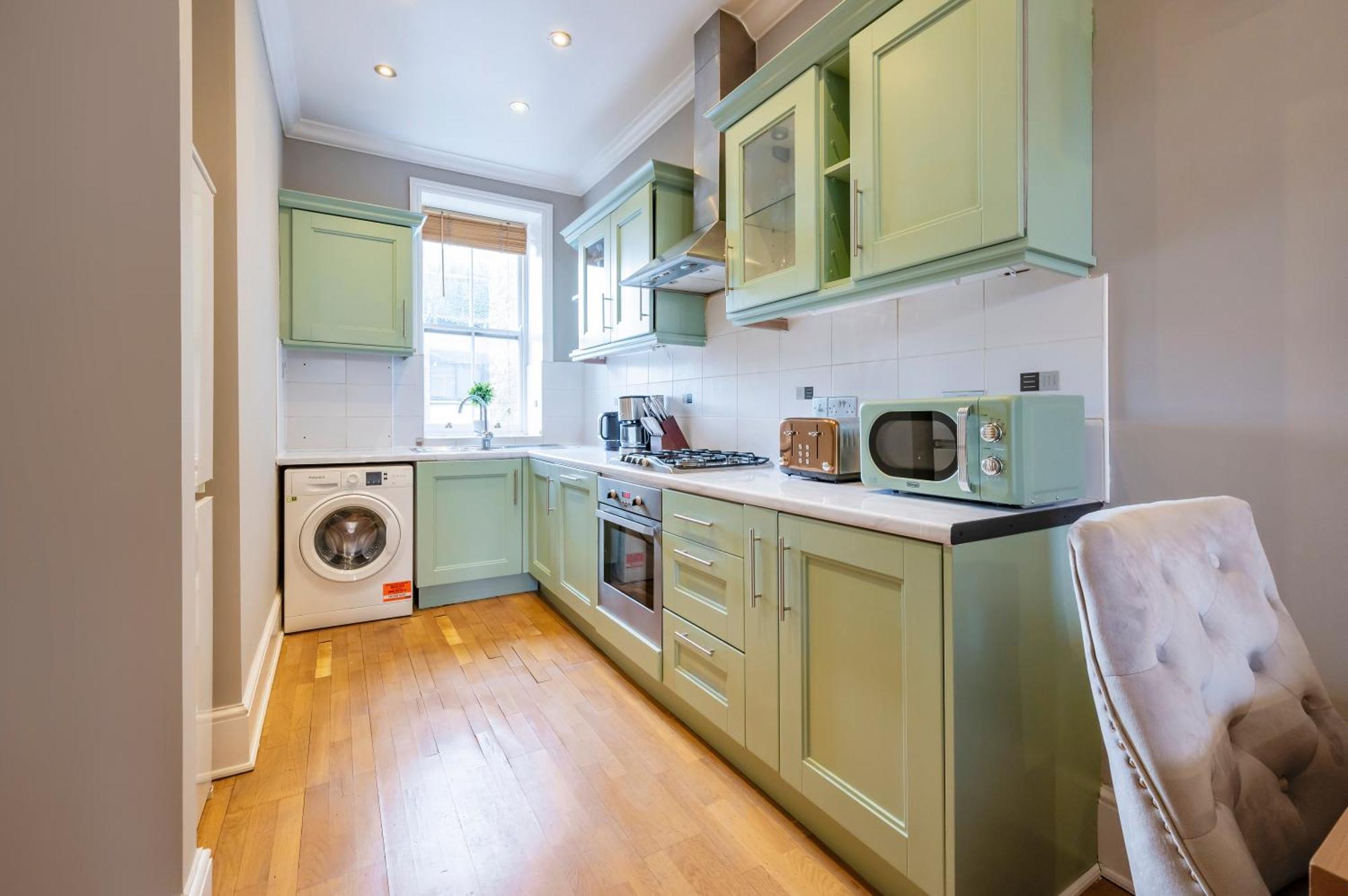 Large 1 Bedroom In Center Of London 3 Экстерьер фото